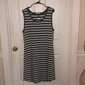 Basic edition women’s dress